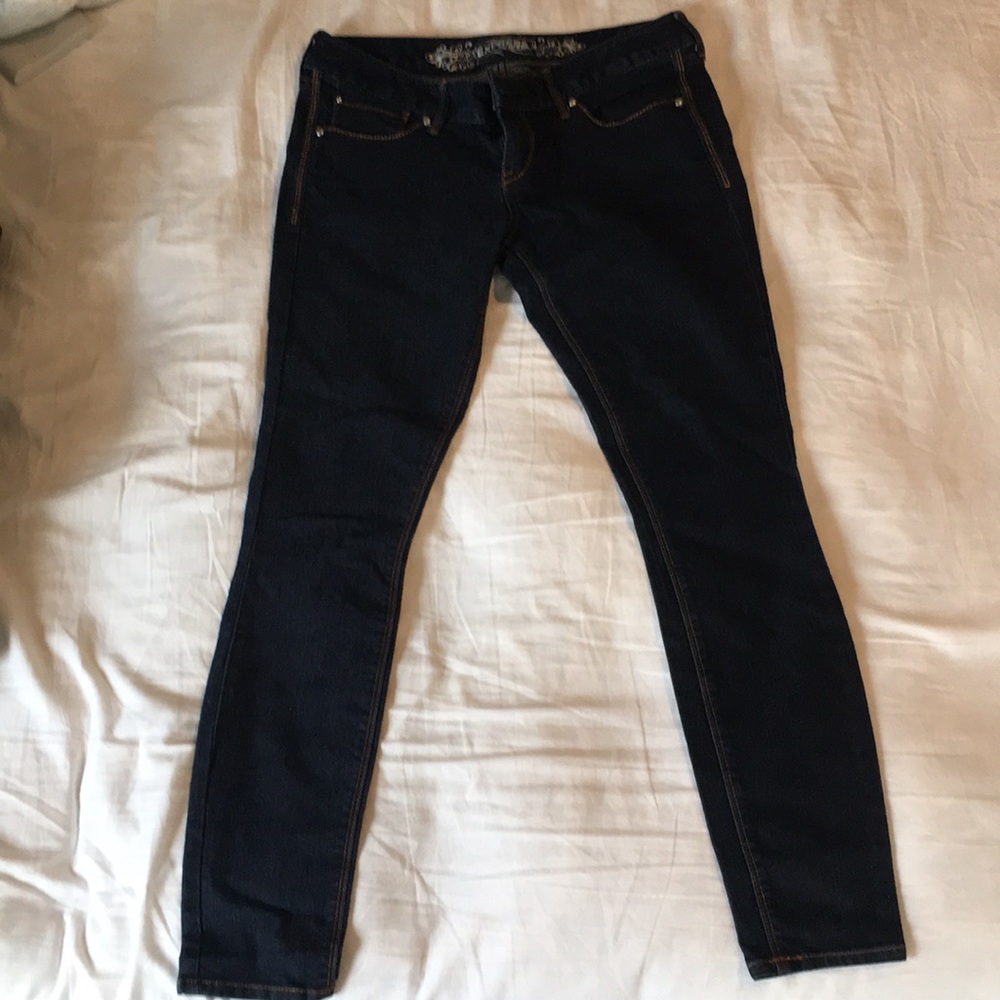 Express Zelda jeans size 6 s. Dark blue stretch